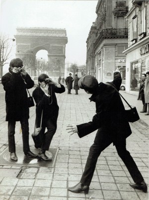 THE BEATLES (Arc de Triomphe) - 1964